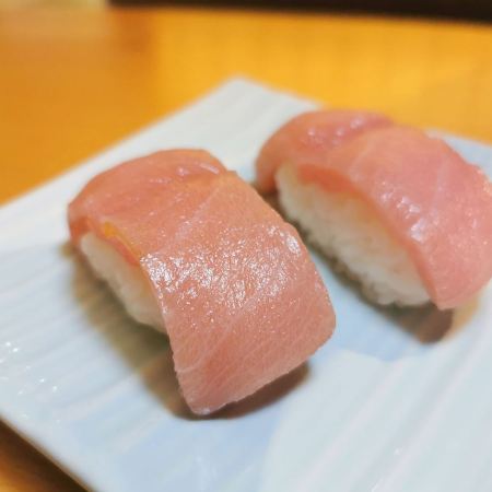 Chutoro nigiri