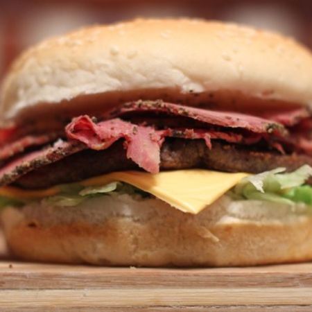 Pastrami burger