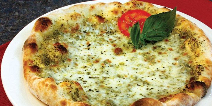 Pizza pesto Genovese