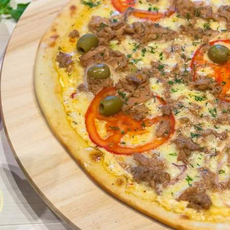 Pizza al Tonno