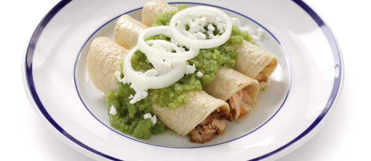 Salsa verde enchiladas