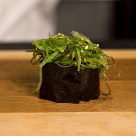 Wakame Gunkan Maki