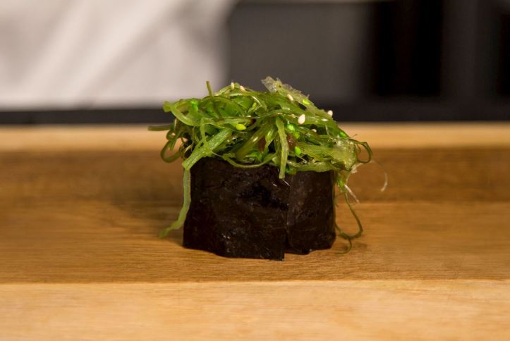 Wakame Gunkan Maki