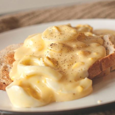 Creamed Eggs on Toast