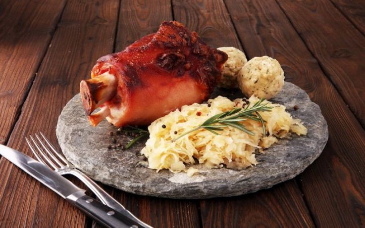 Schweinshaxe
