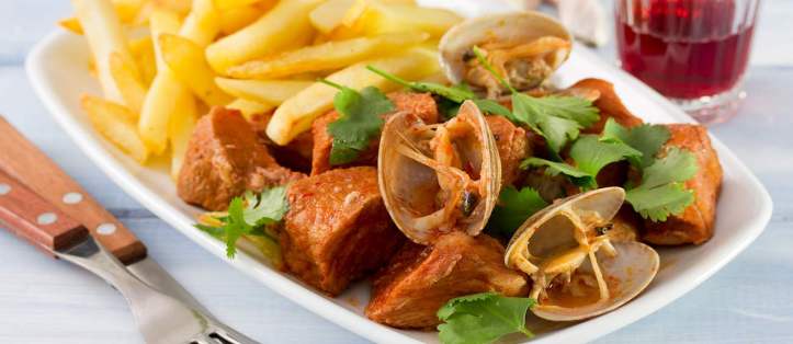 Carne de porco à Alentejana (Portekiz)