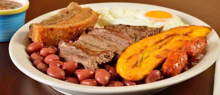 Bandeja Paisa (Kolombiya)