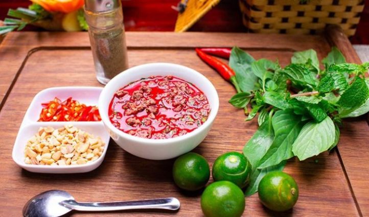 Raw Blood Pudding (Tiết canh)
